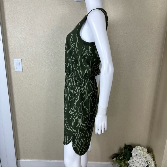 Athleta Sz XS Olive Geometric Rincon Printed Mini Dress - Picture 6 of 15